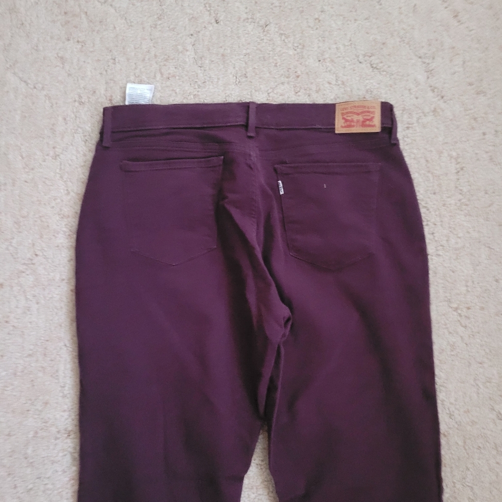 Levi's 505 Straight Leg Jeans in Deep Burgundy - Picture 6 of 7
